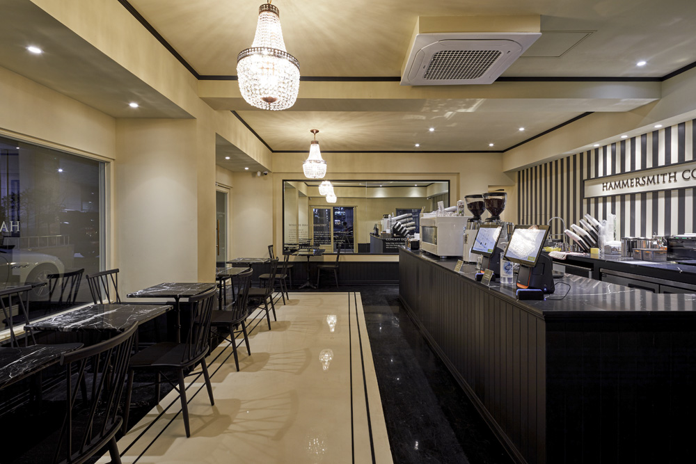 首尔“Hamesmith Coffee” | 现代简约风格，点亮 17 平米小空间-3