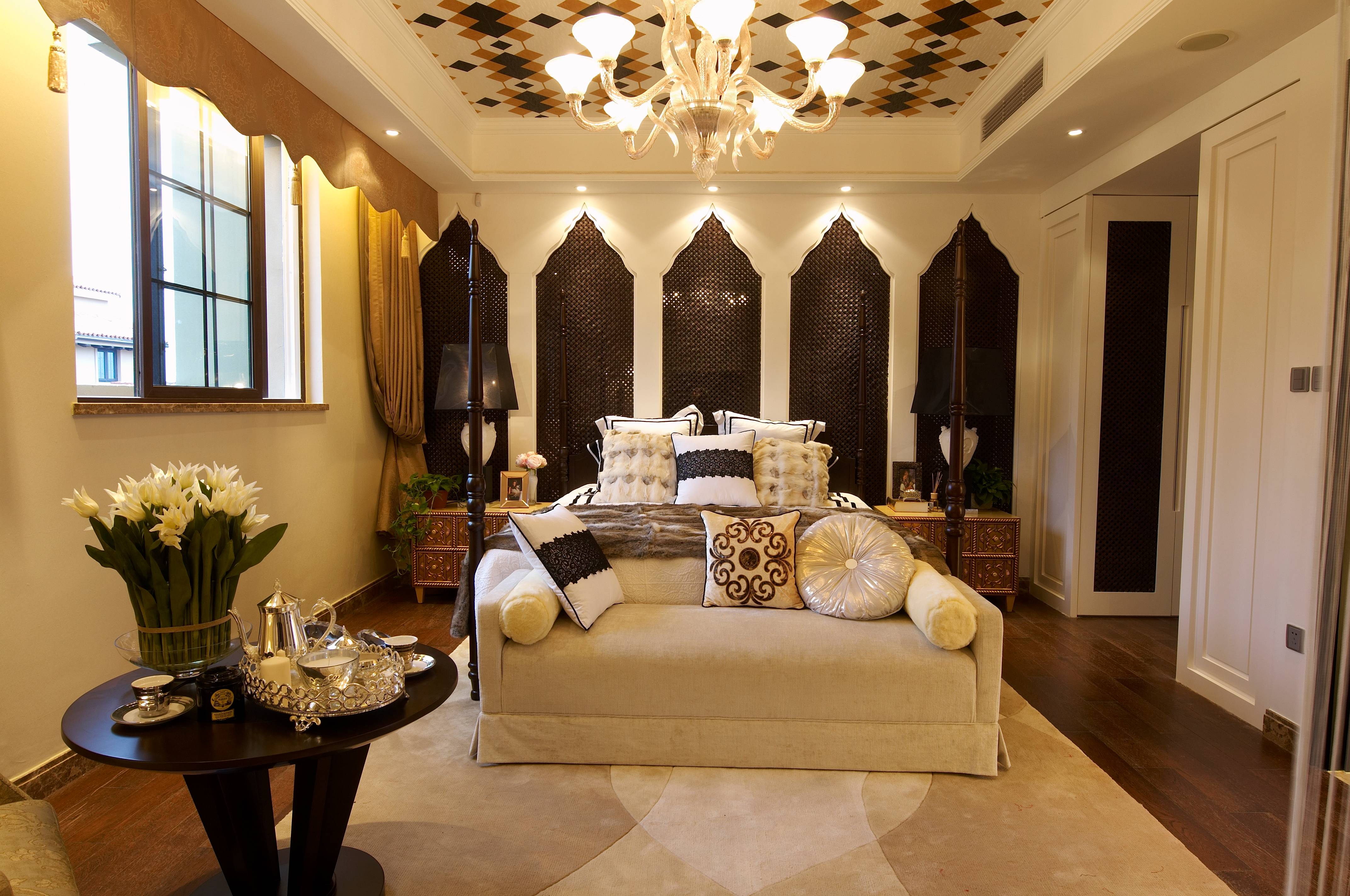 上海龙湖滟澜山样板房C-16