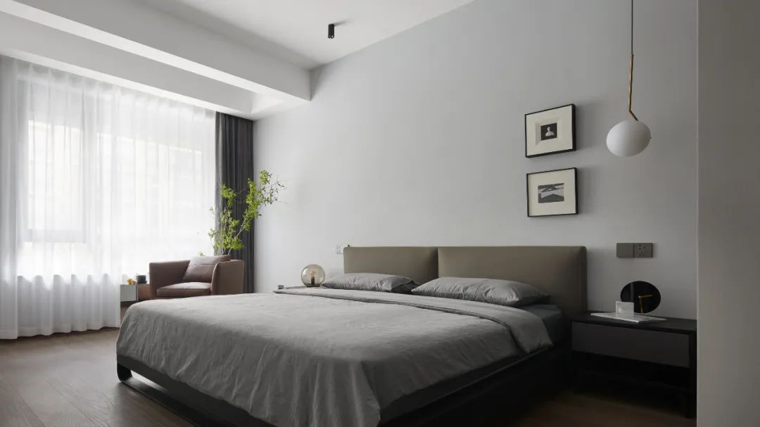 圣日尔曼大道的极简浪漫 | 黑白灰++ 铁锈红的家-84