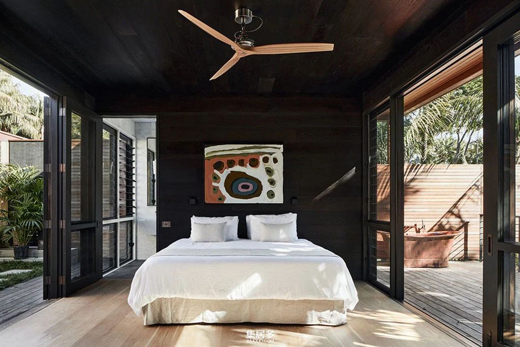 黑色立面与中世纪装饰组合的澳大利亚海岛度假屋-9