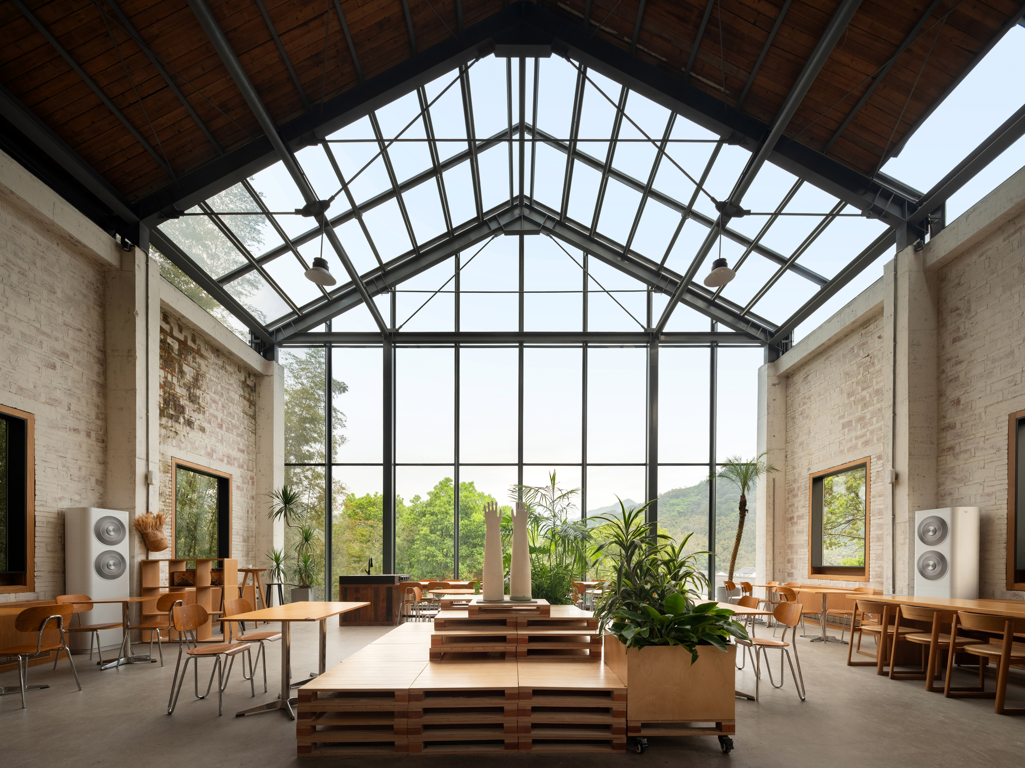Cycle&Cycle Stone-oven Bakery Restaurant / Tens Atelier + FANAF-18