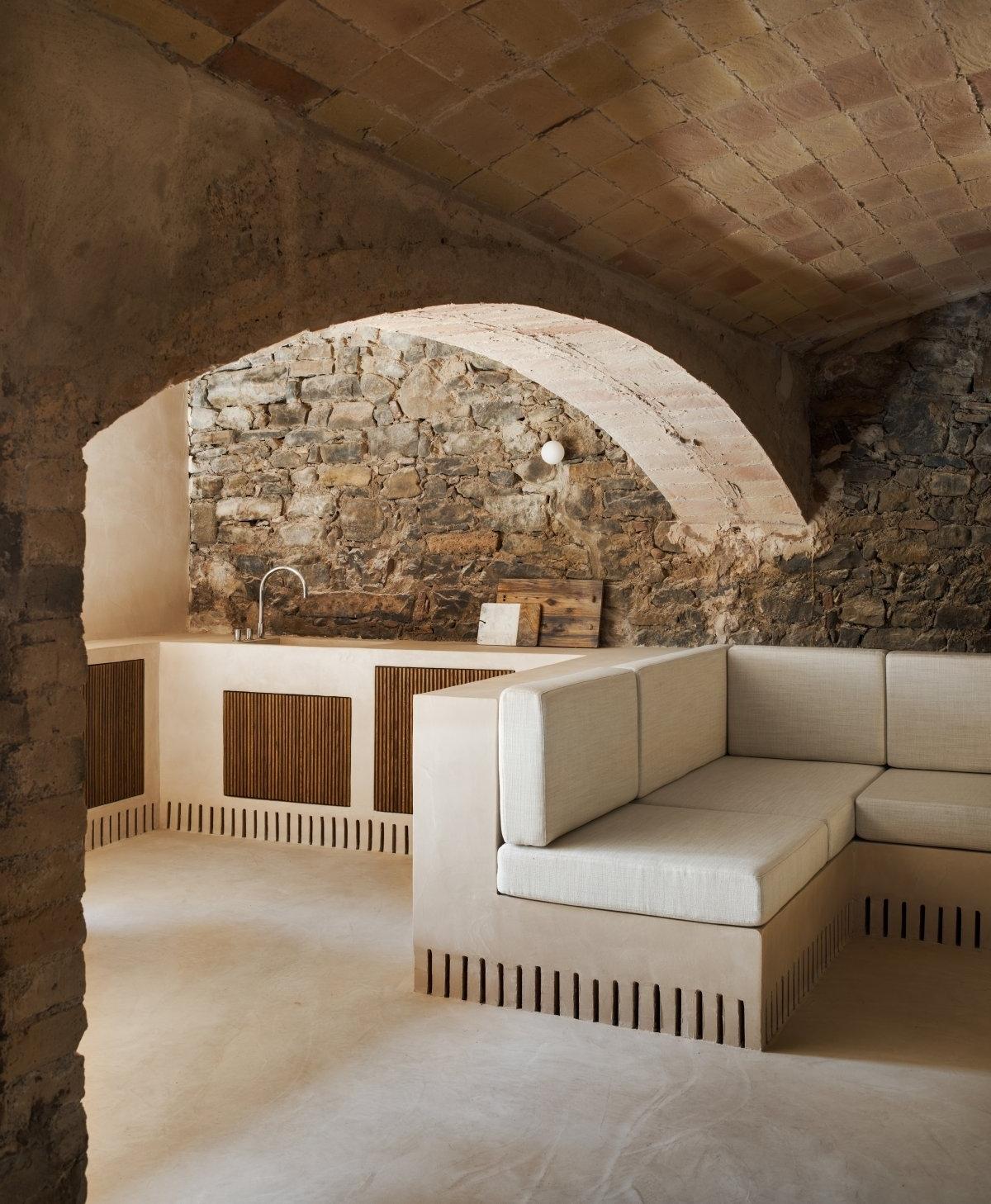 西班牙 Cal Serni 房屋地下室改造丨MyanmarMon丨BOUMAN ARQUITECTURA-12