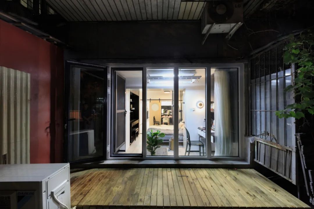 北京半地下室 65 平米住宅改造 | 折叠空间与自然光的巧妙融合-0