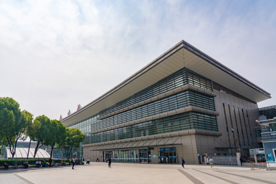 高颜值更有好内在！南京站北广场及地下空间焕新颜-24