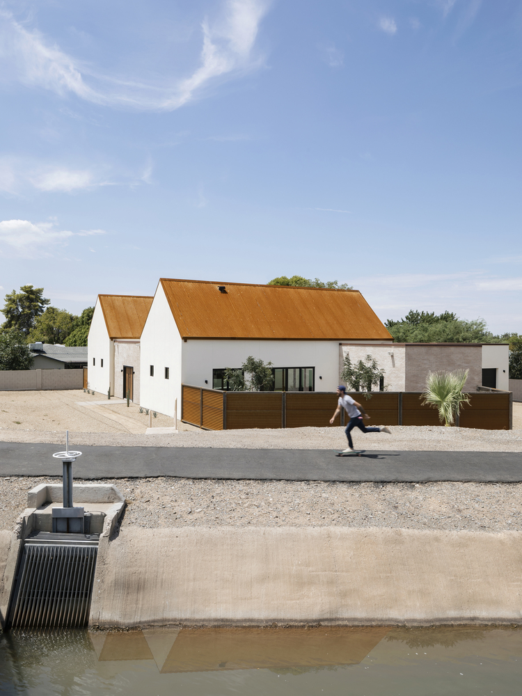 锈色波纹的运河屋-46