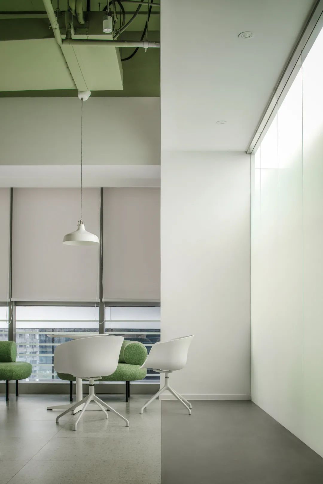 艾萌齿科 · 绿色与白色的年轻创意空间丨中国成都丨SpaceGZ,关筑空间-24
