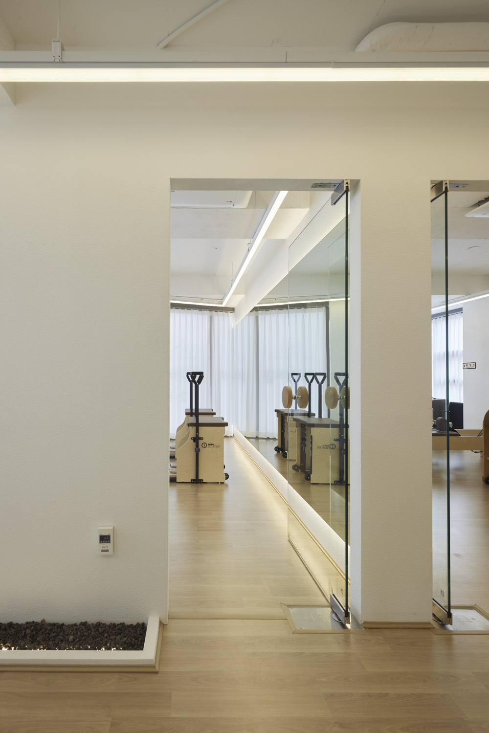 19 平米温馨高雅的瑜伽馆设计-10