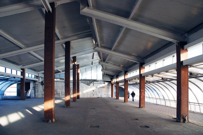 91 km MKAD（莫斯科 Ring Road）带零售设施的人行天桥丨俄罗斯莫斯科-33