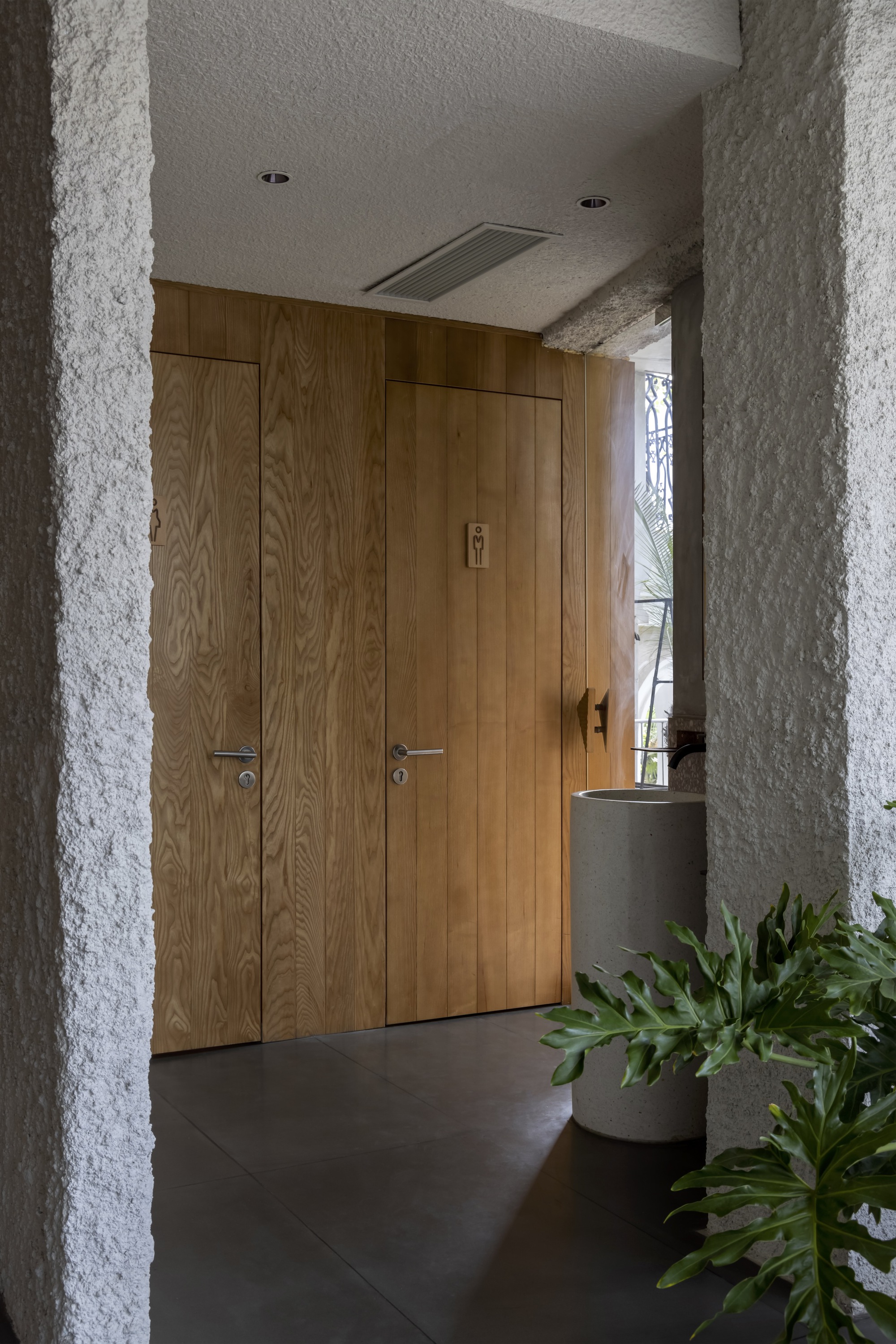 TNV 咖啡与综合大楼丨越南河内丨Comma Studio-38