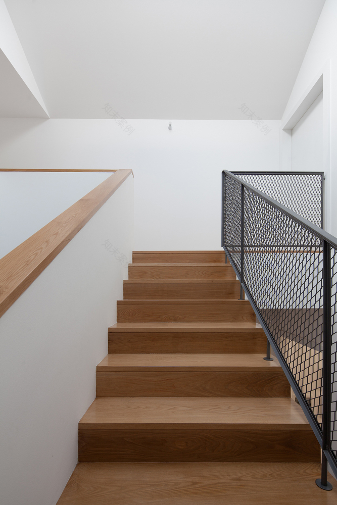 葡萄牙波尔图 19 世纪老宅的现代重生-79