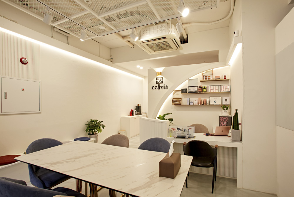 现代简约风 12 平米美妆店设计-6