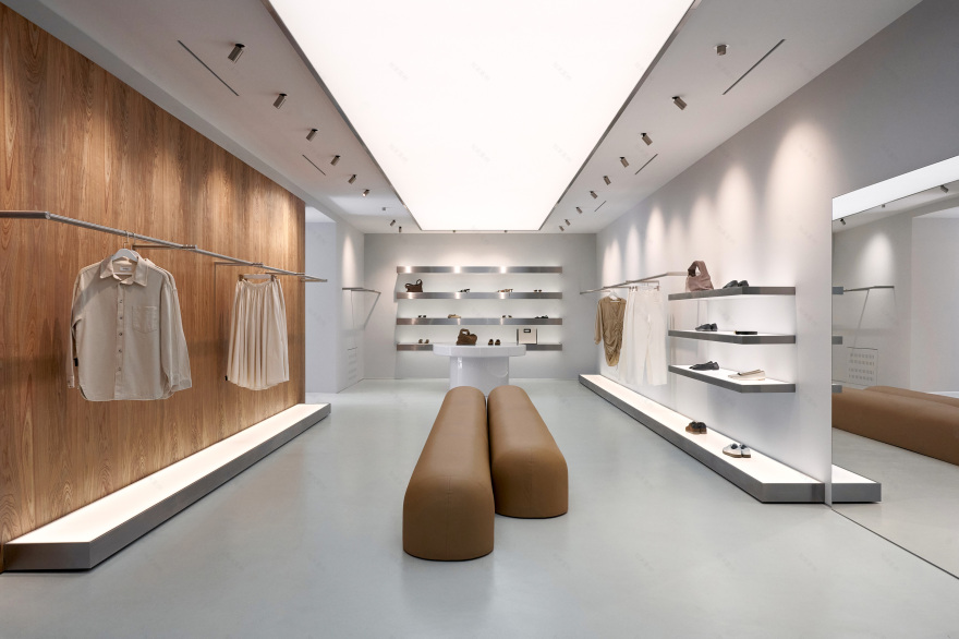 乌克兰服装品牌COOSH展厅丨乌克兰敖德萨丨Alexey Gulesha,Cyrill Verbych等-24