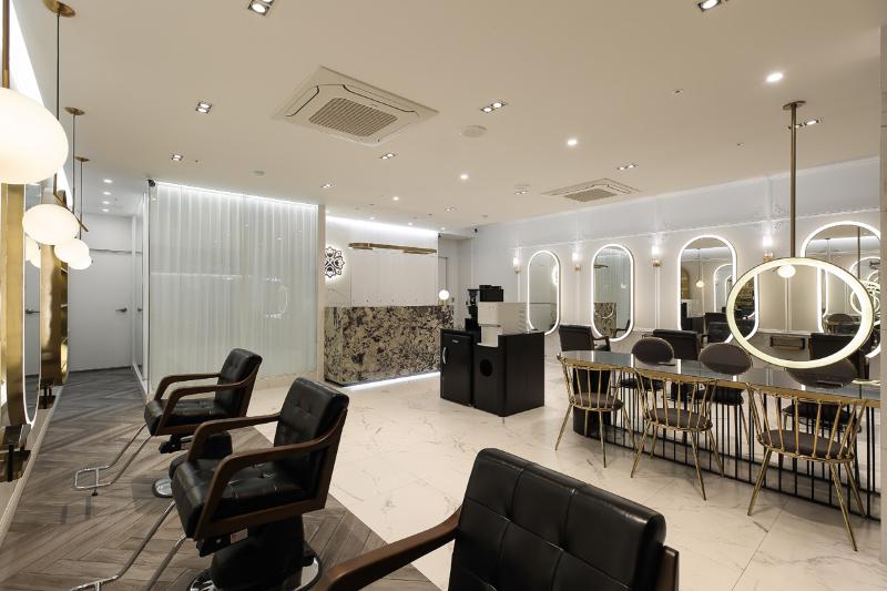 现代简约 36 平美容室设计 打造金色与白色的精致空间-3