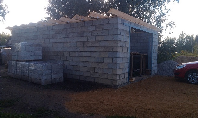 车库与杂物间组合建筑项目-58