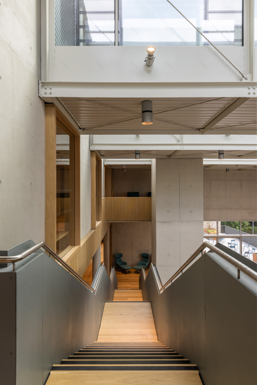 University of Limerick Student Center / Carr Cotter & Naessens-29
