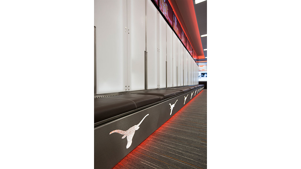 德州大学奥斯汀分校运动员中心-5