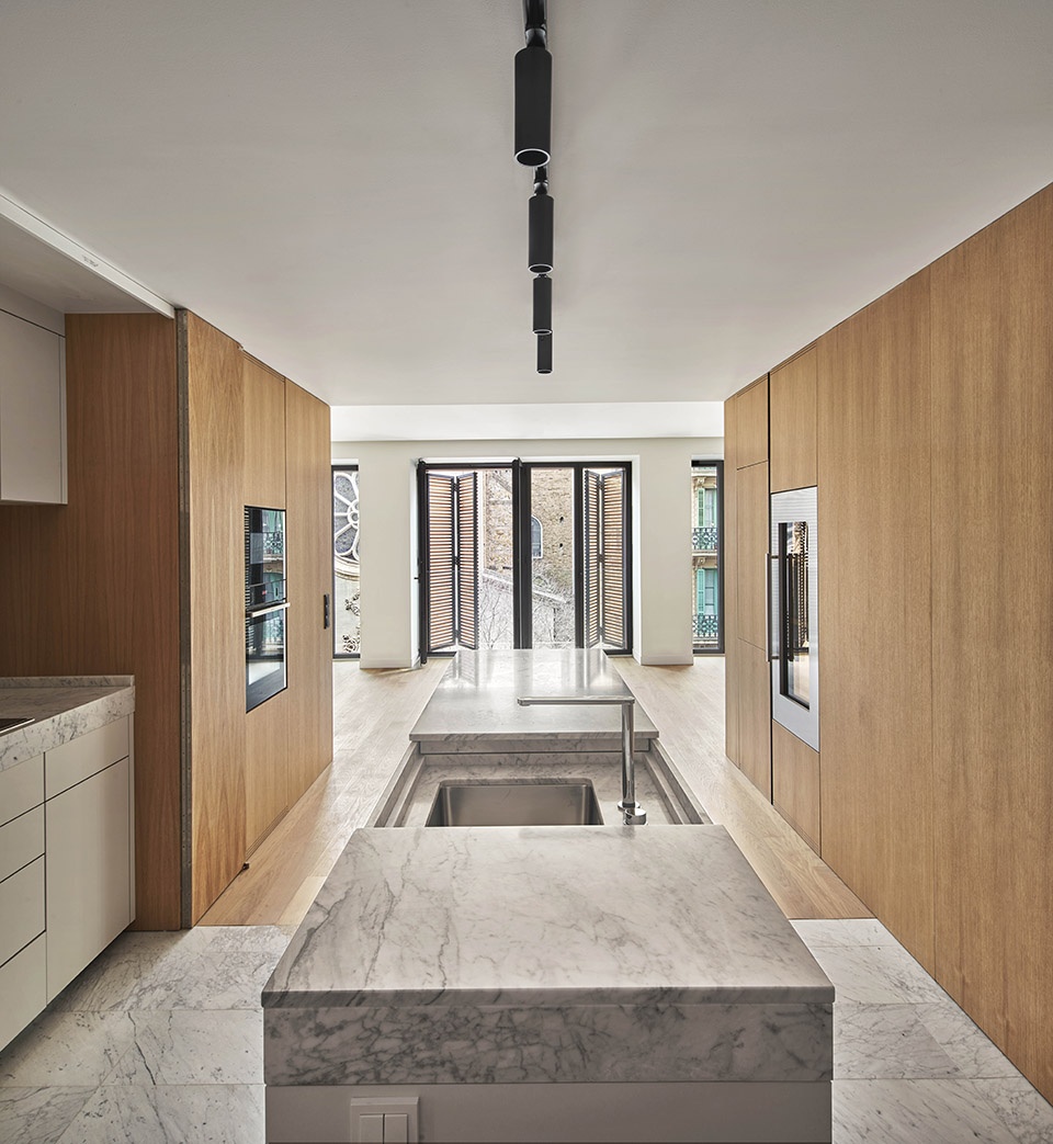 巴塞罗那 Ausiàs March 住宅楼改造 | 向光线致敬的现代建筑立面-26