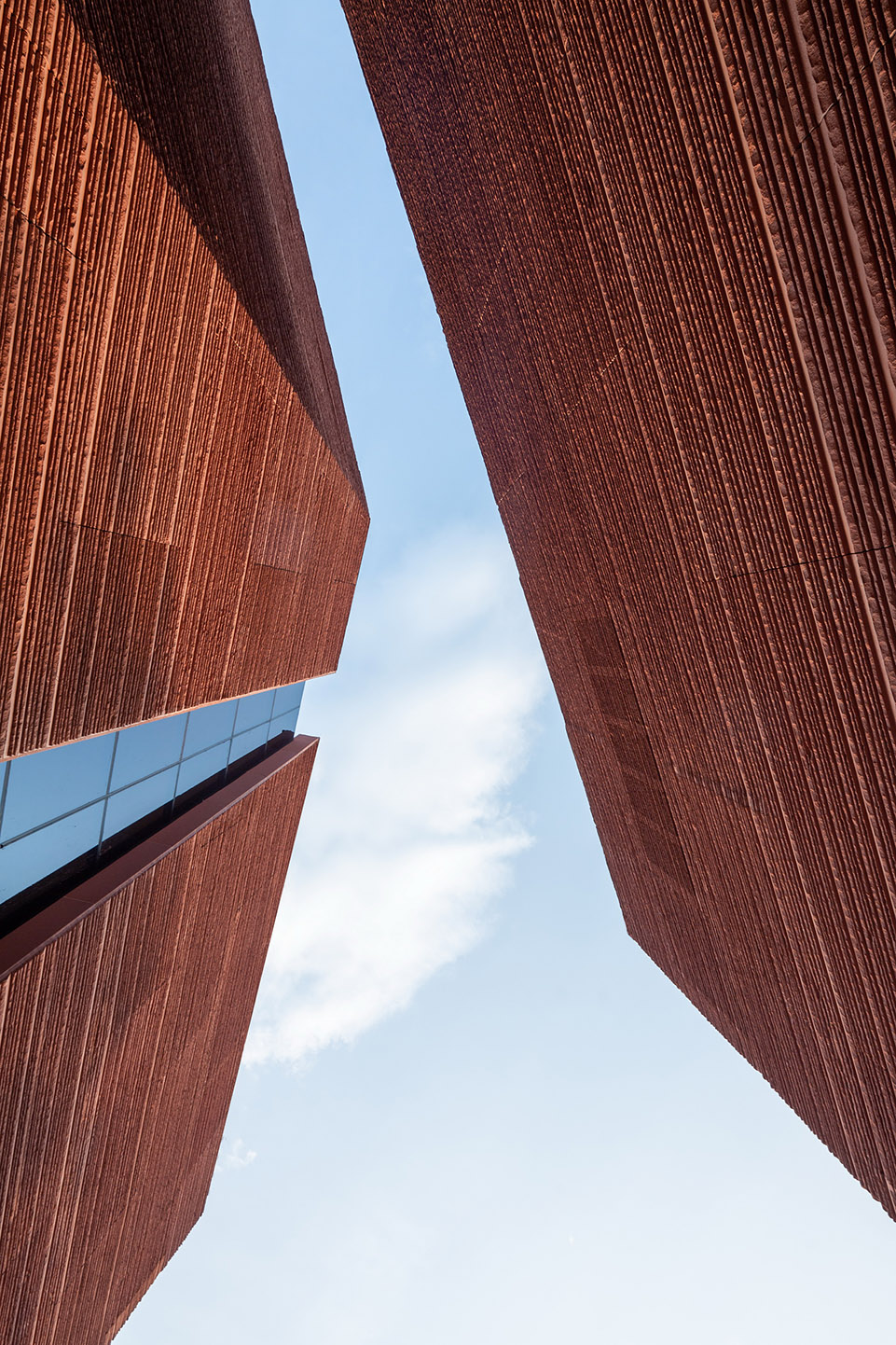 云南东风韵艺术中心 | 红土地上的现代石雕艺术-144