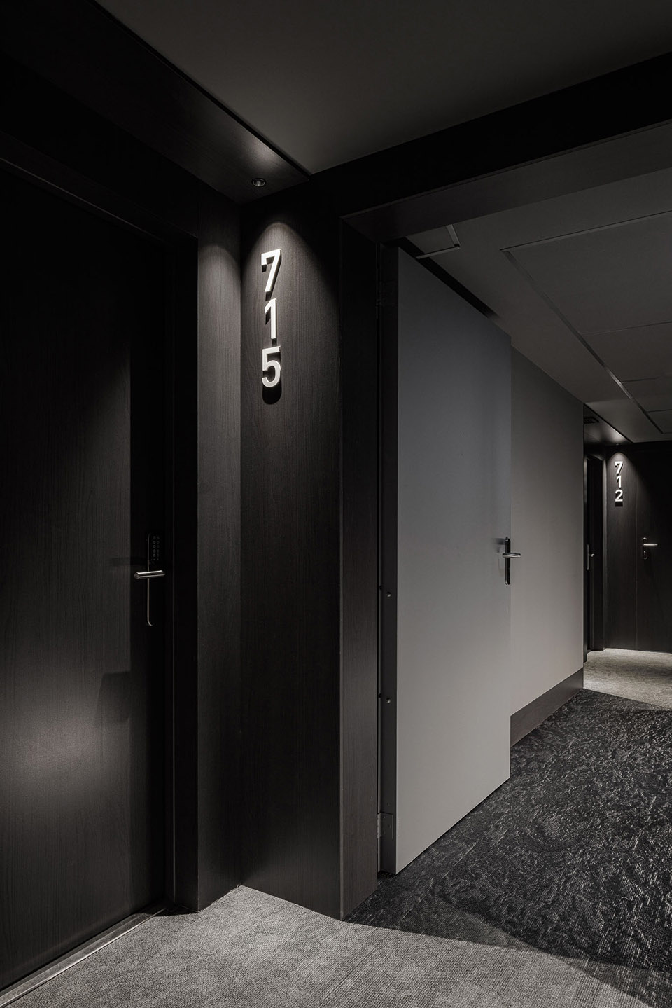 B&B Famalicão 酒店丨葡萄牙丨Jorge Domingues Arquitetos-36