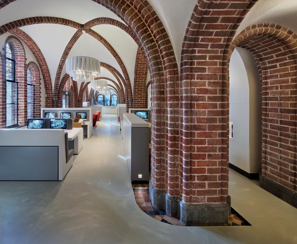 阿森 Drents 档案所 | 传统建筑的现代新生-11