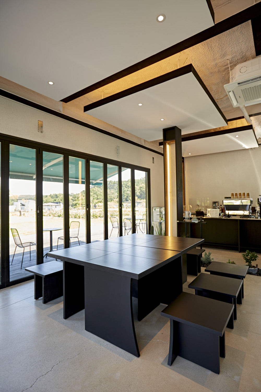 20 平米咖啡厅的照明设计亮点-15