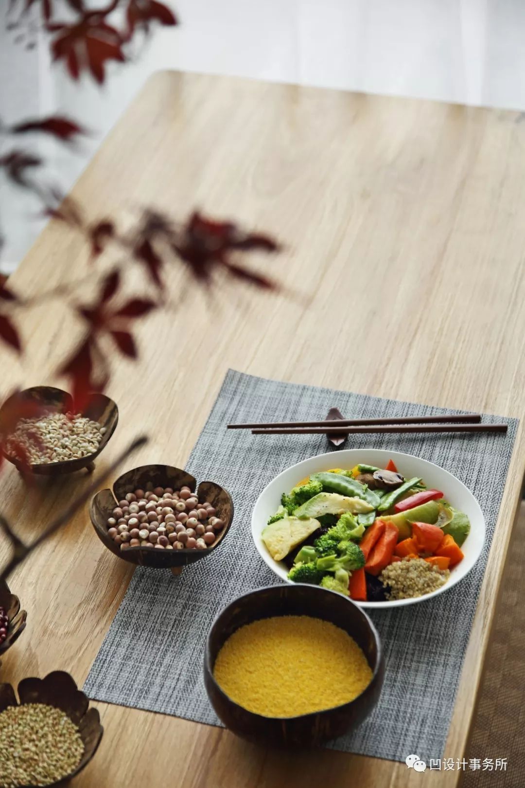 《且慢》素食餐厅,融合自然与传统的设计佳作-28