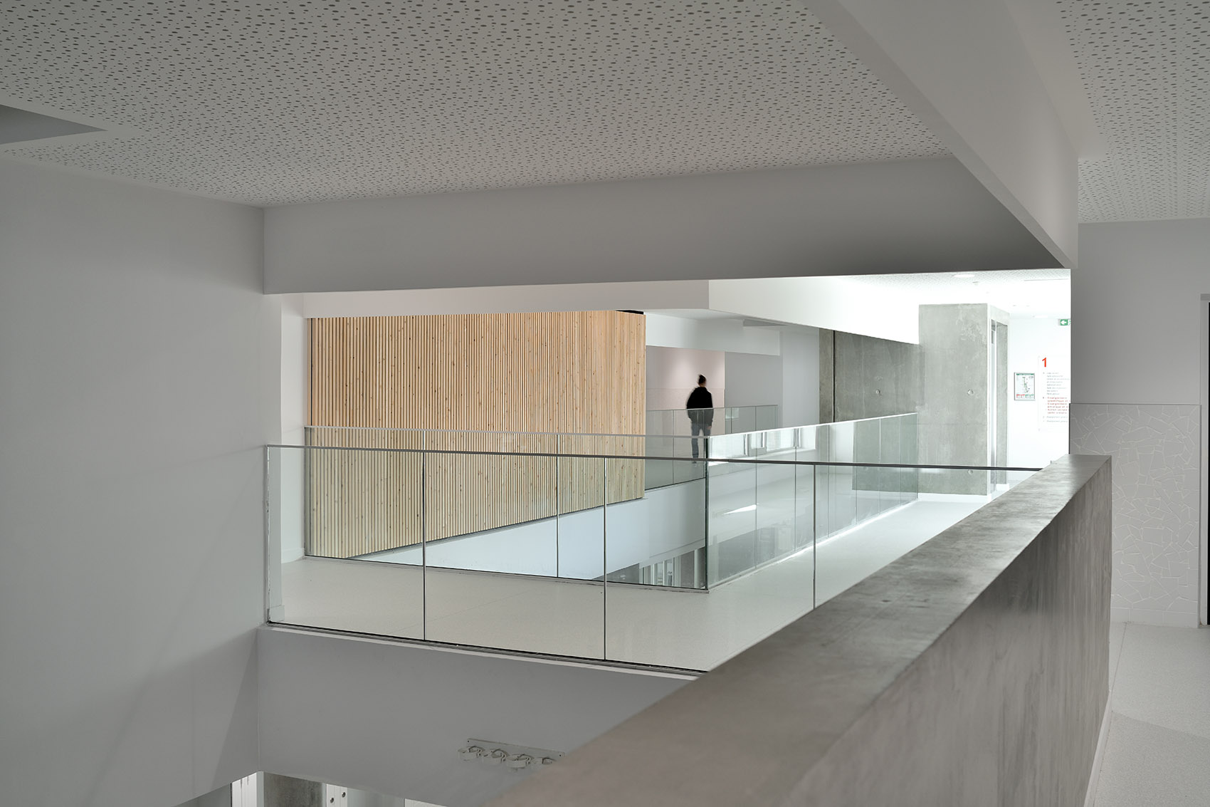 Chabrou· 学院丨法国丨Jean Pierre Lott Architecte-16