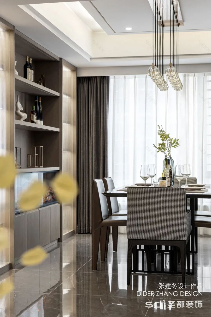 浙江杭州 150㎡现代轻奢浪漫爱巢,散点照明打造爆棚舒适度-3