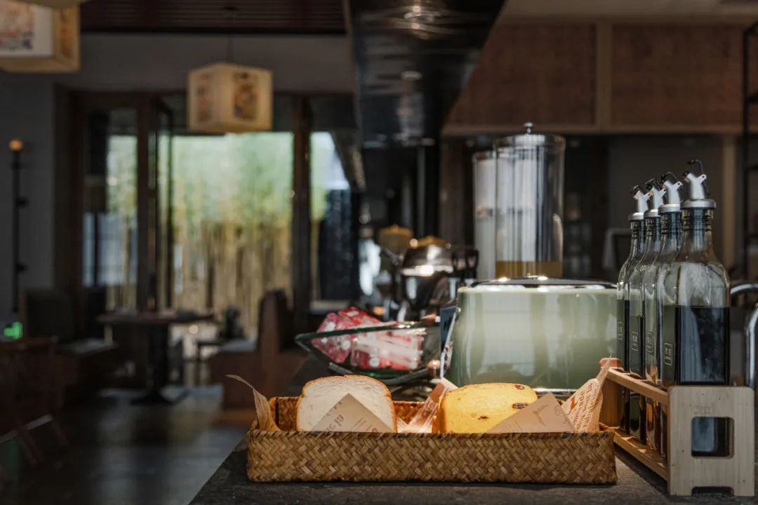 黄山愿景酒店 | 墨瓦白墙的静谧之美-73