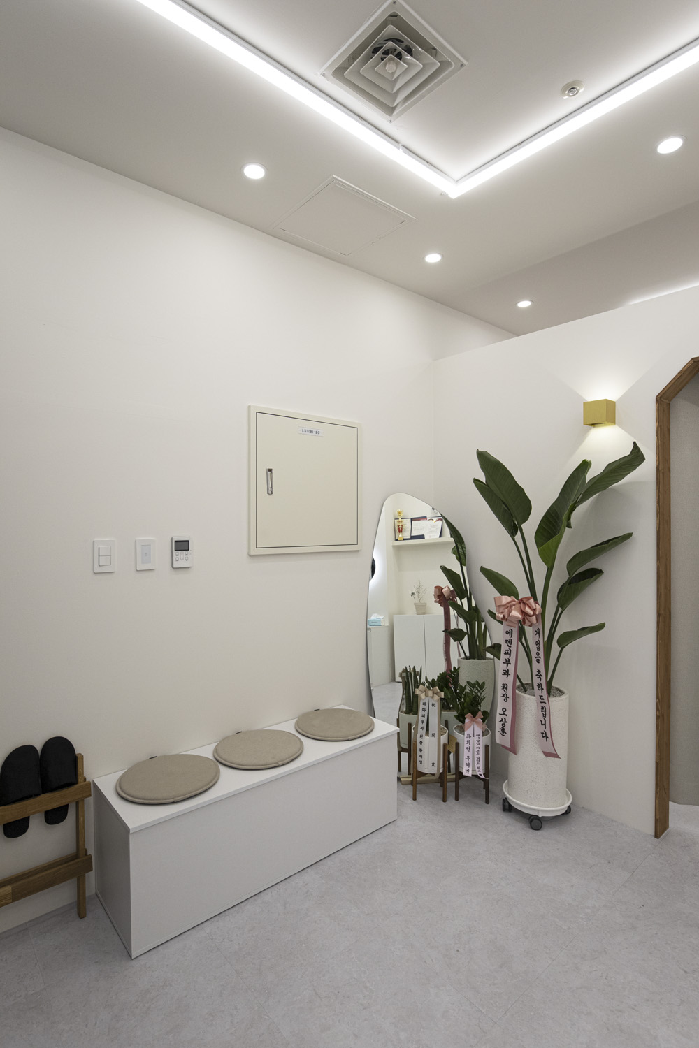 极简白色 13 平小户型设计-14