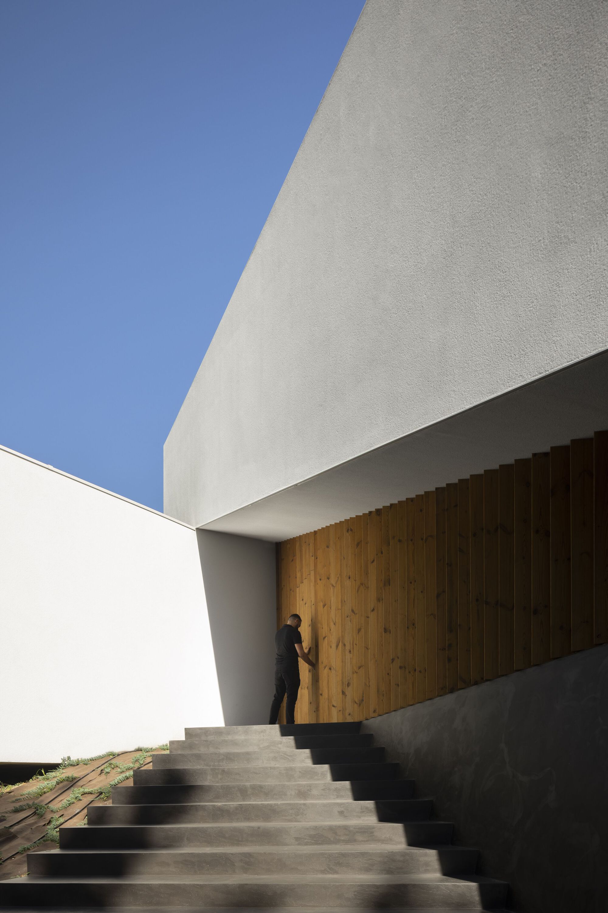 倾斜房屋丨葡萄牙丨MUTANT Architecture & Design-9