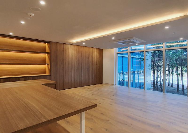 环保氛围的 90 平米化妆品原料公司办公室设计-12