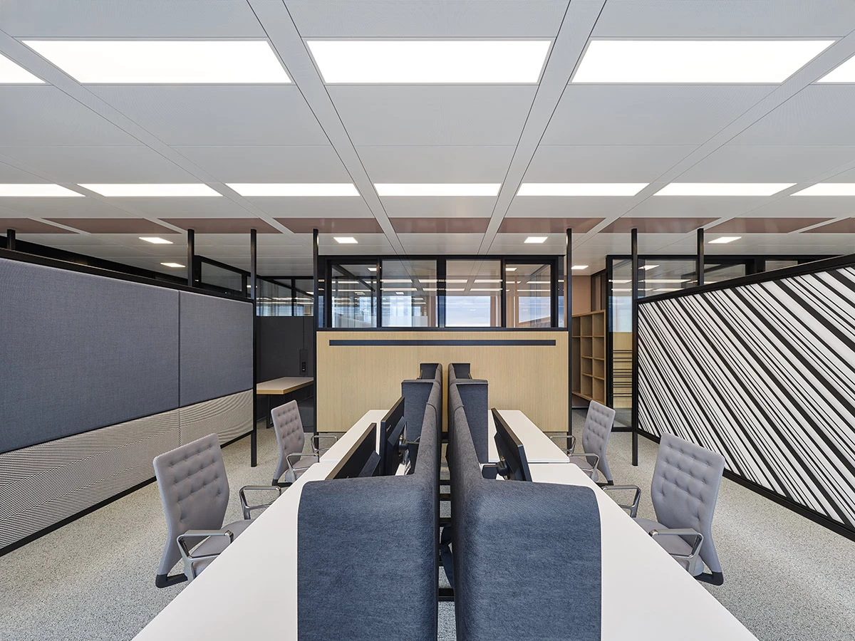 颠覆传统的德国办公室设计 · 灵动空间与个性化元素的融合-34