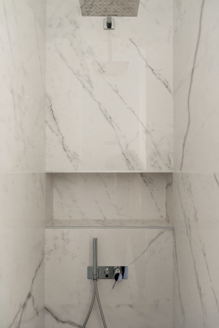 简约经典,连接内外的 900 平米公寓设计-17