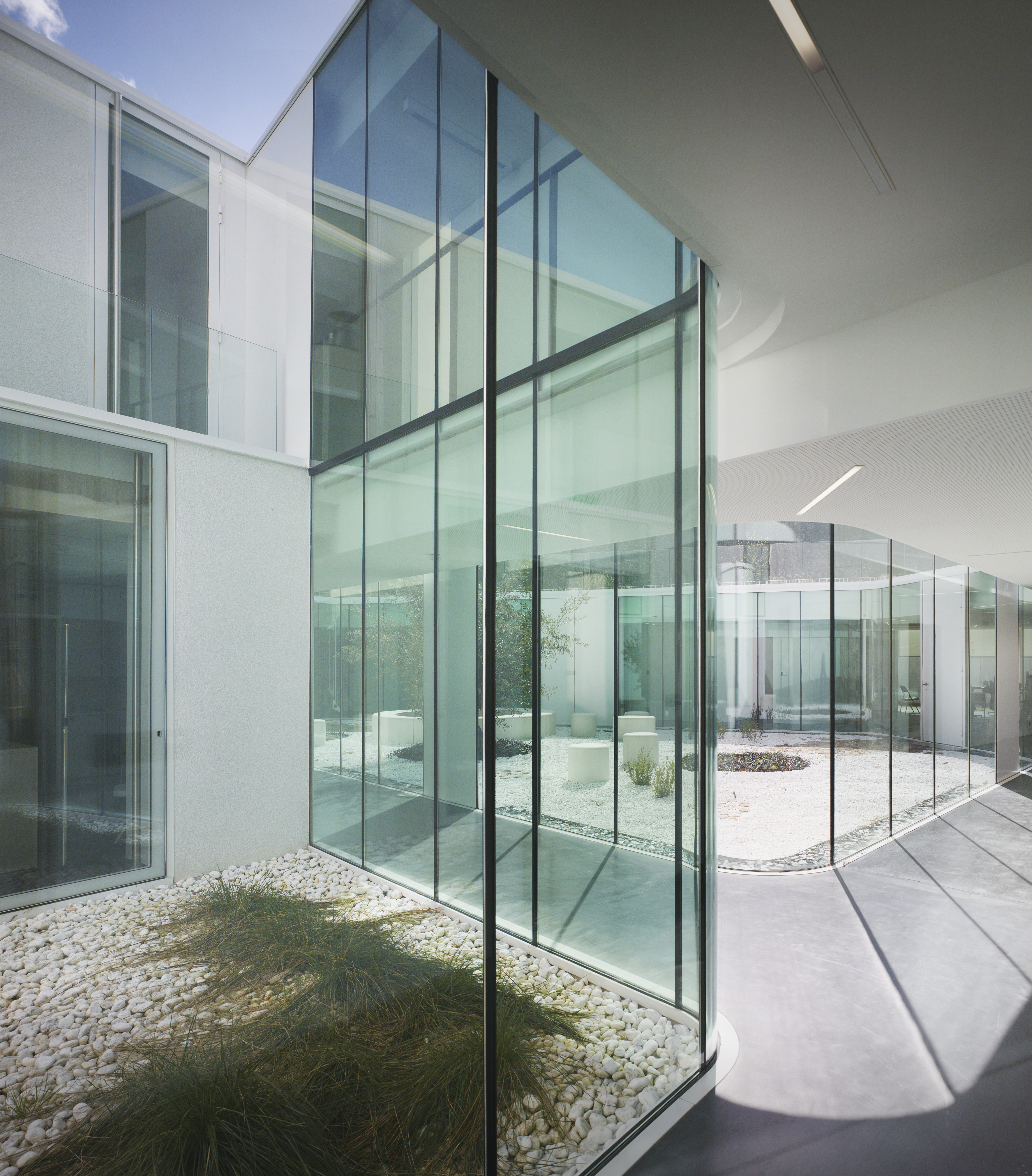 儿童精神病医院 | 温馨家园般的室内设计-4