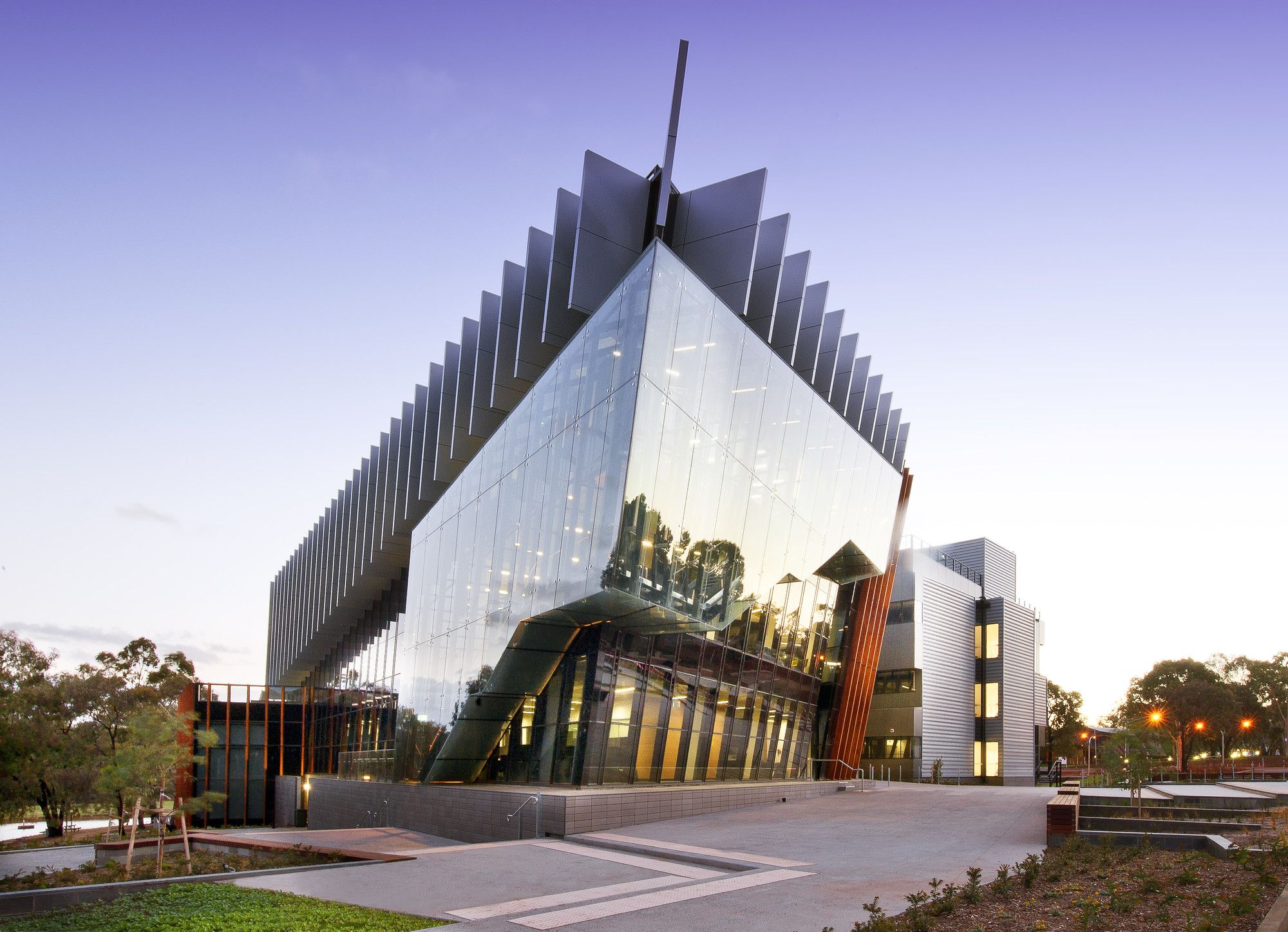 《Deakin University Regional Community Health Hub》自然采光与环保设计-6