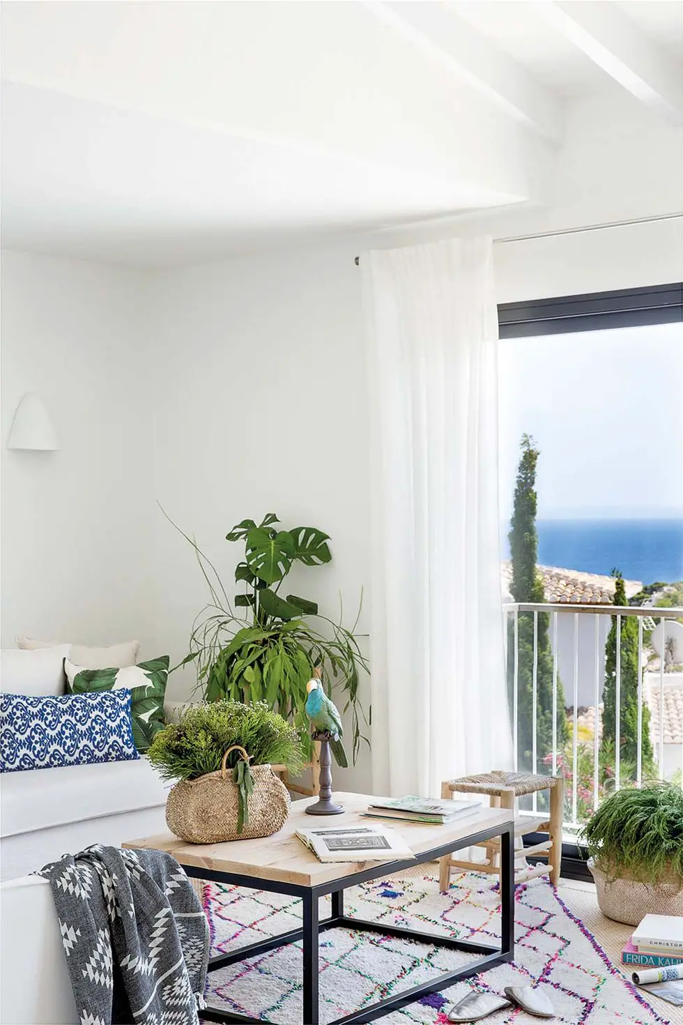 西班牙海景别墅的清新地中海风设计-3