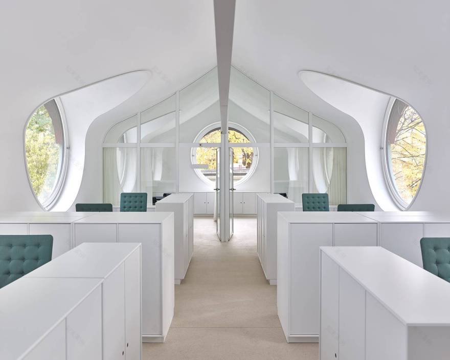 瑞士 Zurich St Peter & Paul 退休中心庭院办公建筑-1