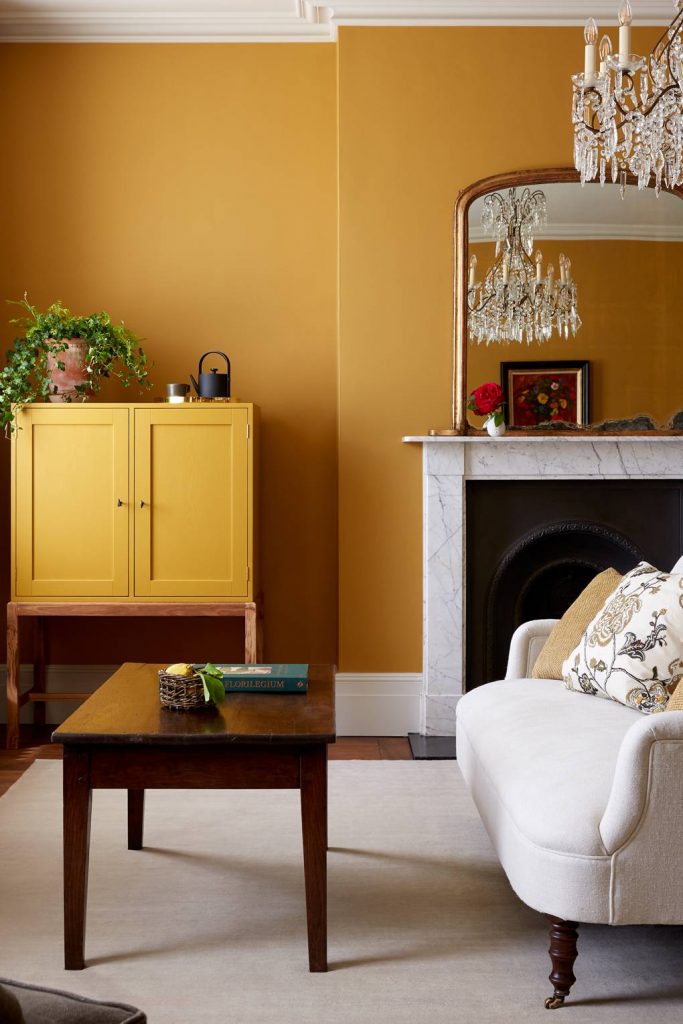 10 Best Paint Colors to Get You Those Moody Vibes-29