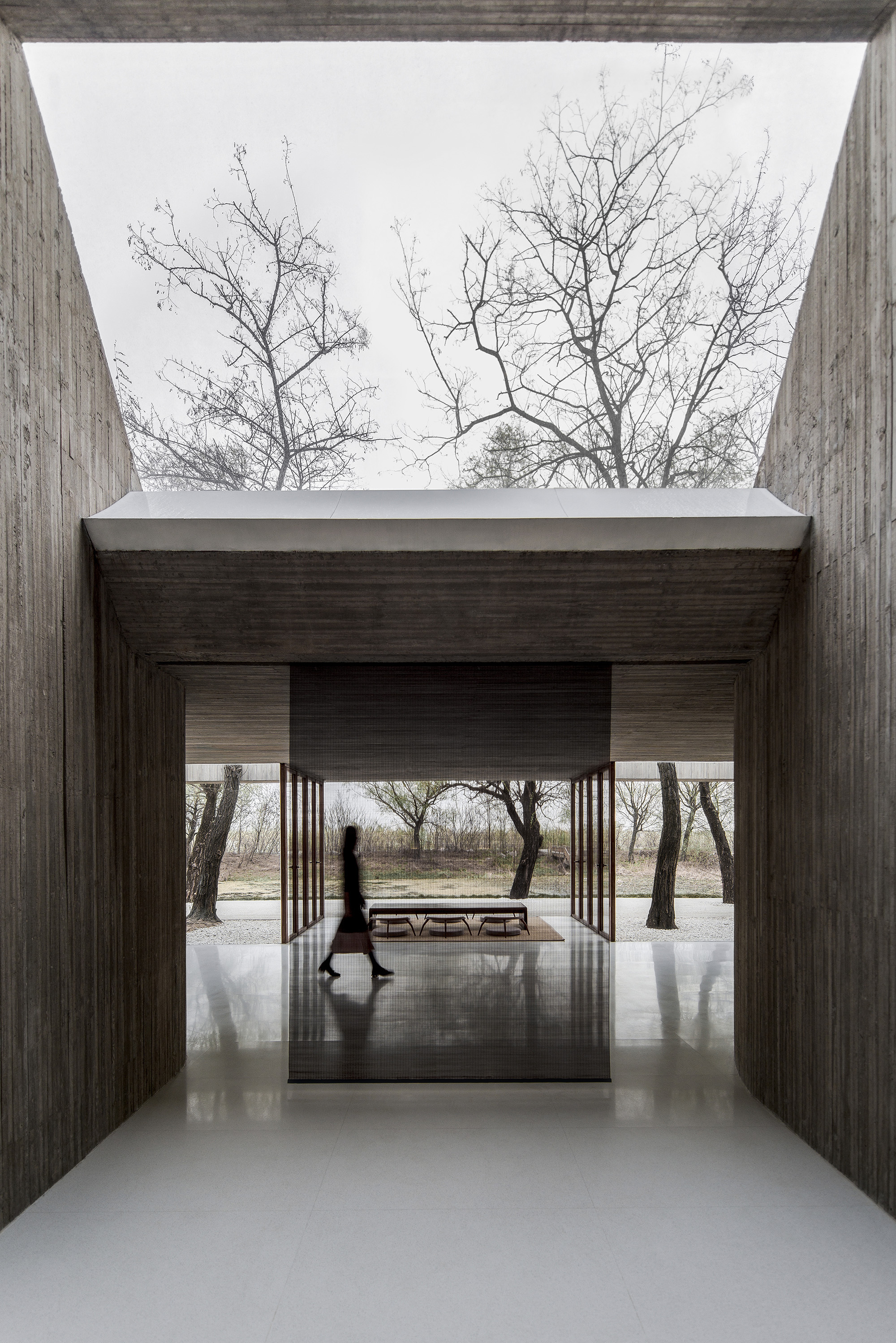 Waterside Buddist Shrine / ARCHSTUDIO-11