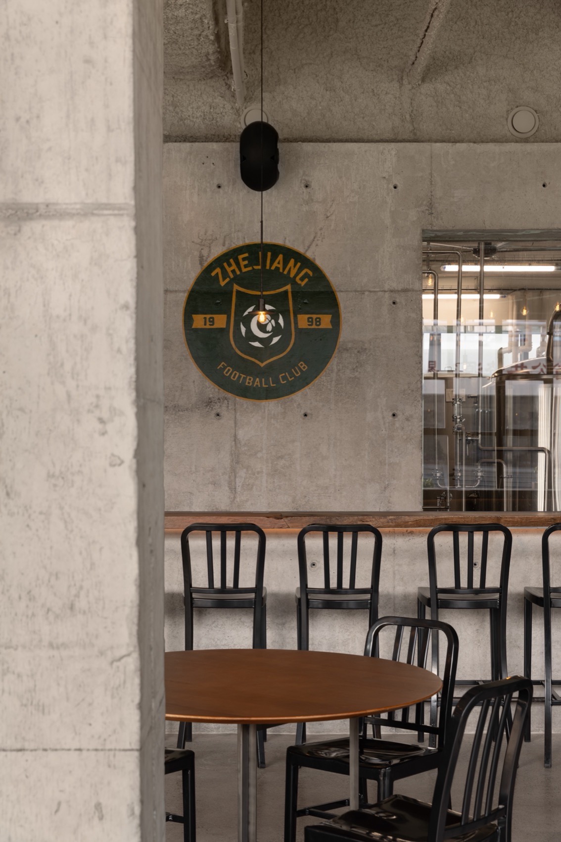 东河精酿 · 杭州黄龙店 / 杭州观堂设计-31