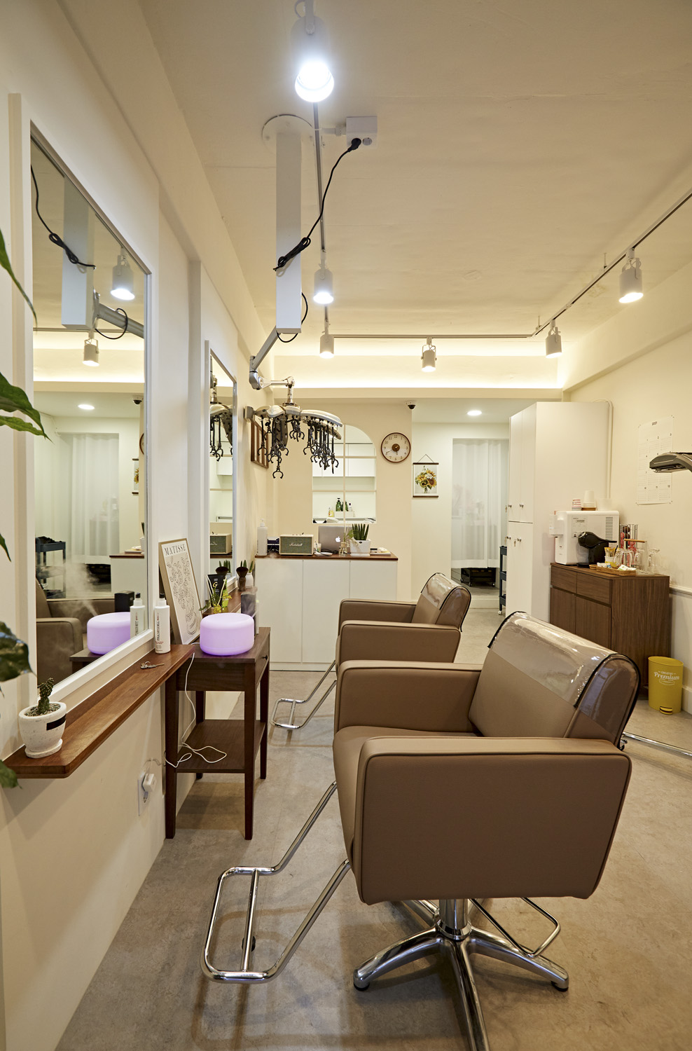 春日时尚美容室 | 简约现代 9 平米空间设计-9