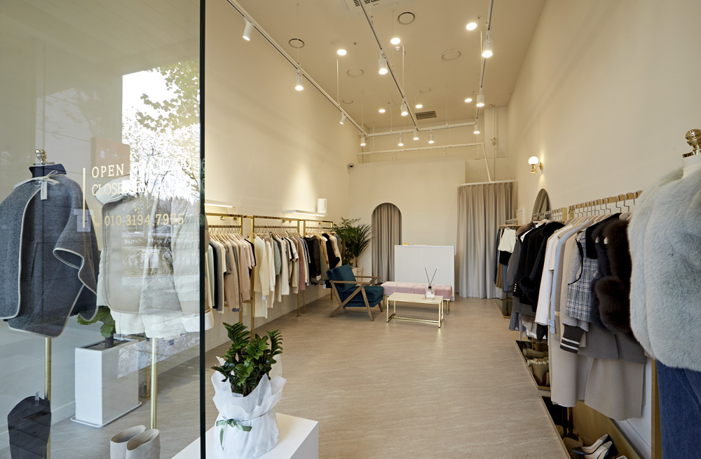 11 坪时尚服饰店 | 现代简约风的空间艺术-3