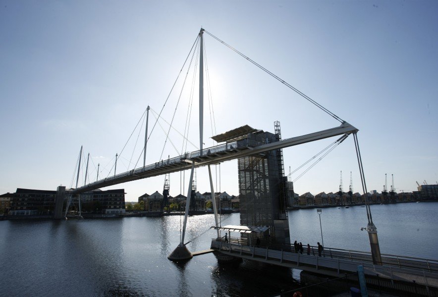 Royal Victoria Dock Bridge - Lifschutz Davidson Sandilands-7