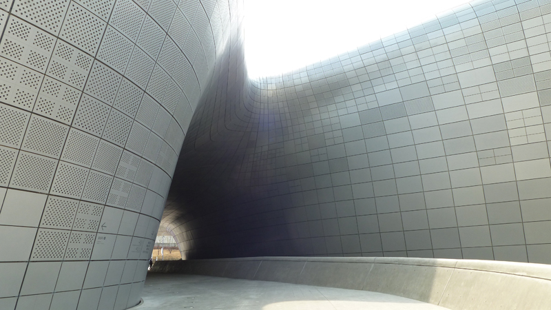 Dongdaemun Design Plaza（东大门设计广场）丨韩国首尔丨Zaha Hadid Architects（扎哈·哈迪德建筑师事务所）-5