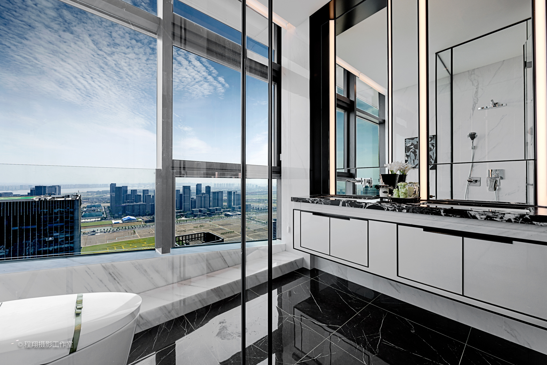 滨江·世纪国泰中心大平层丨上海郑仕梁室内设计,AVAD 范可萨设计-20