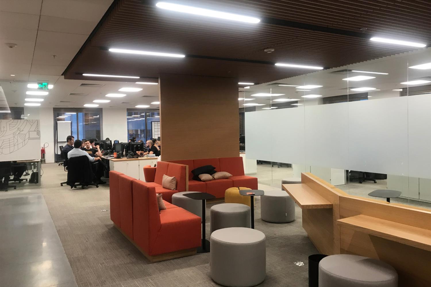 Piratininga Arquitetos Associados 打造巴西金融机构现代办公空间-8