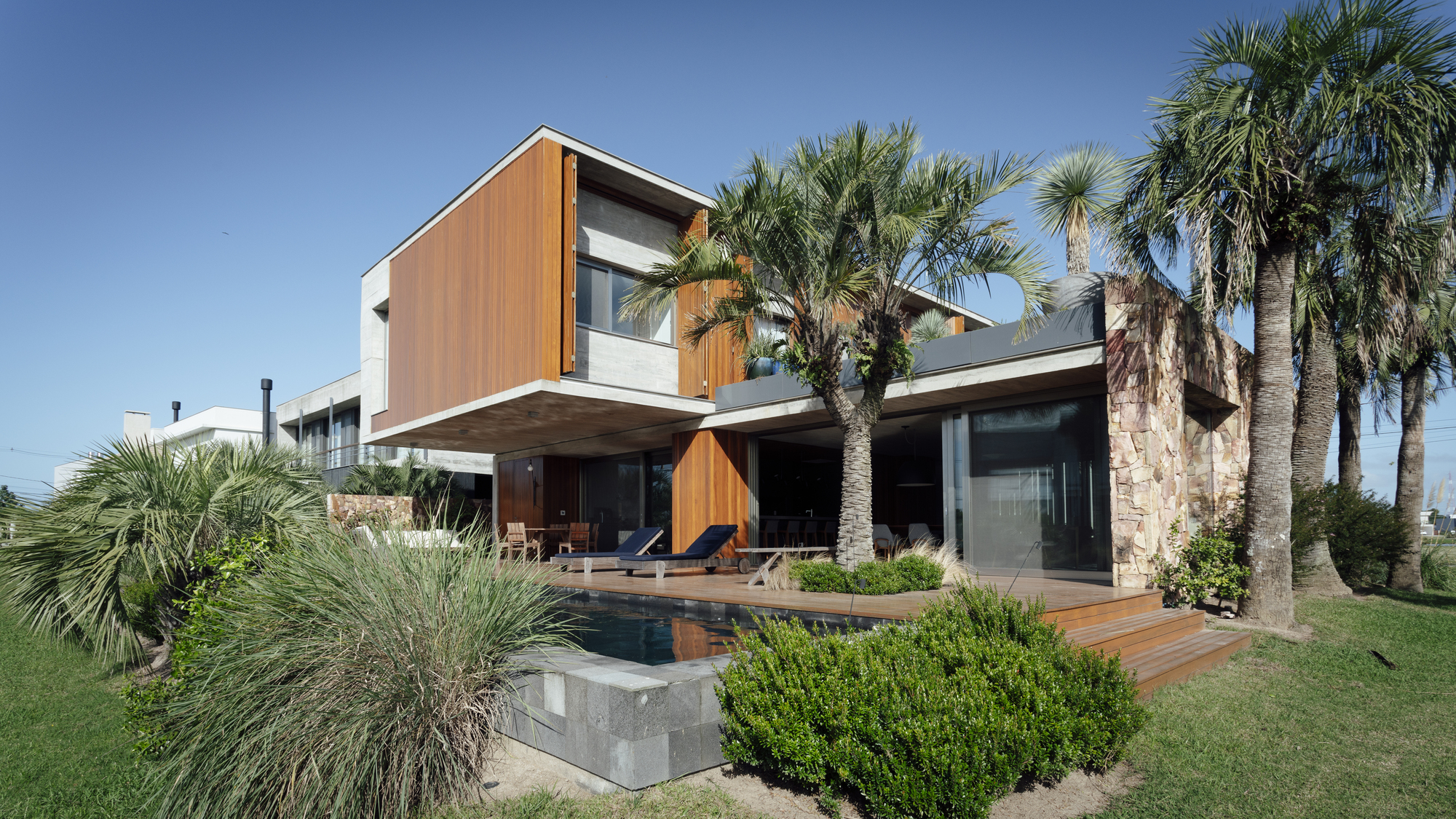 LSG #DM 住宅 | 混凝土棱镜与玻璃空间的互动-21