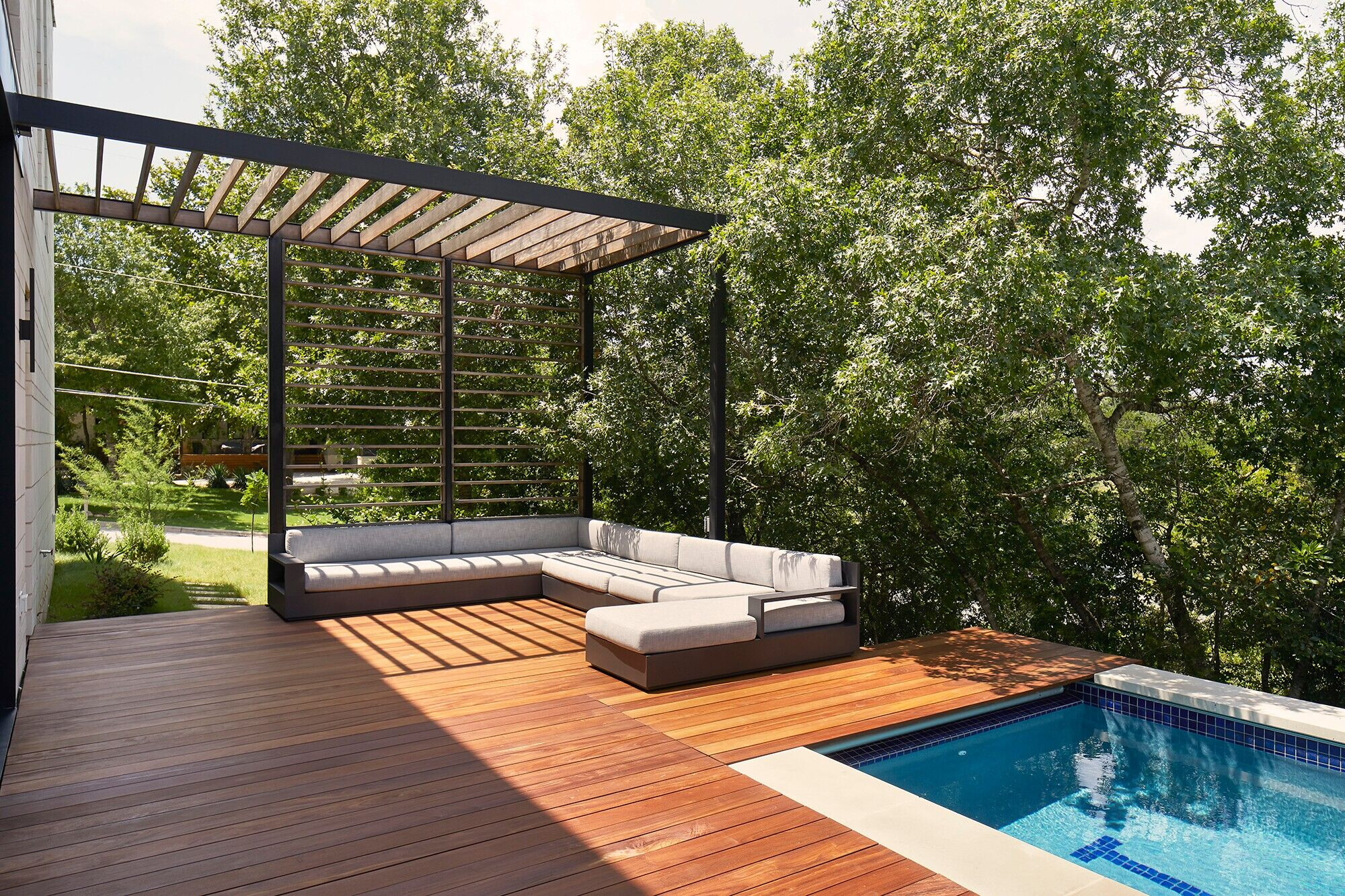 德州奥斯汀湖畔简约石 Glass Bridge 住宅-24