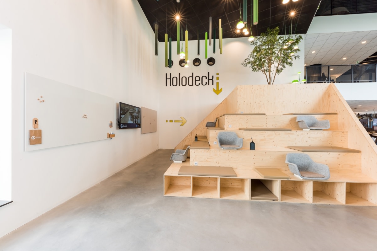 荷兰 Westzaan 的 GZ OfficeXperience 陈列室——现代办公空间的绿色演绎-11